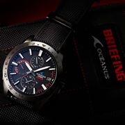 「カシオ」×「ブリーフィング」の新作腕時計はミリタリズムなたたずまいを強調