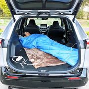 電気ケトルや電気毛布が使えるって最高！大容量バッテリーを搭載したトヨタ「RAV4 PHV」で車中泊