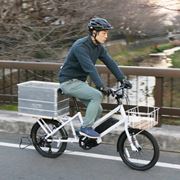 荷物をたくさん積んだり、子乗せもできる小径e-Bike！ブルーノ「e-tool」の利便性と快適さに感心