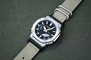 lC̔p`G-SHOCKu2100v̐VI g[NhȃNXohfZ