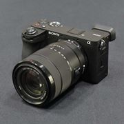 \j[̐V^APS-C~[Xu6700voI Î~啝i