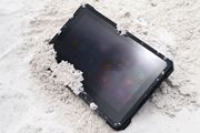 fCore Mڂ̌S^ubguLatitude 12 Ruggedvo