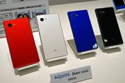 ȂI auł͊󏭂ȃRpNgX}zuAQUOS SERIE mini SHV33v