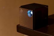 ビジネスに、家庭内映画館に！ 超小型レーザープロジェクター「Smart Beam Laser」がステキ