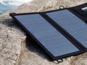 太陽光でスマホを充電できる、USBポート付きソーラーチャージャー3機種6モデル