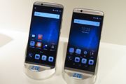 I[fBỈX}zŁI ZTE̓X}zuAXON 7vo