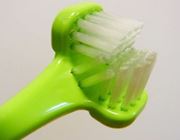 1回で3回分磨ける！ 忙しい方に最適な超特急歯ブラシ