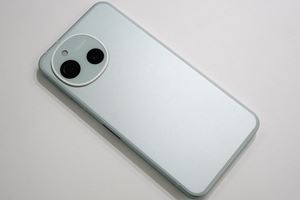 uXperia 10 VIIvƁuAQUOS sense10vڑΌI H~X}z