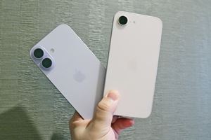 10���~�؂�́uiPhone 17e�v�ƁuiPhone 17�v�ǂ����𔃂��H