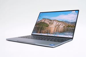 �f���uXPS 13�v���r���[�I �����x�͍�����8GB�������[�ő��v�H