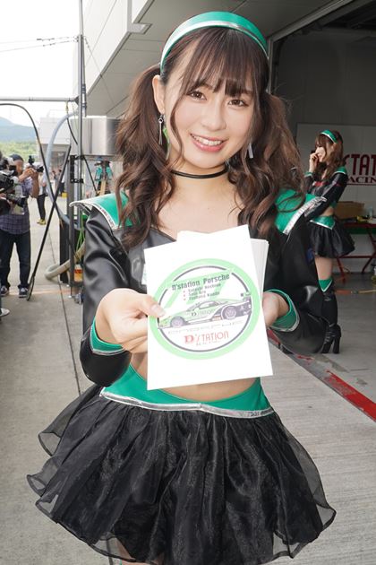 DfSTATION RACING sbgɂĎBe