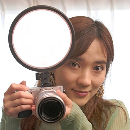 お手ごろ価格の 撮影ボックス はたして本当にキレイな商品写真が撮れるのか 価格 Comマガジン