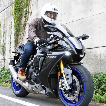 乗りやすくて楽しいヤツ 150ccクラスのアドベンチャー系スクーター Adv150 の人気に納得 価格 Comマガジン