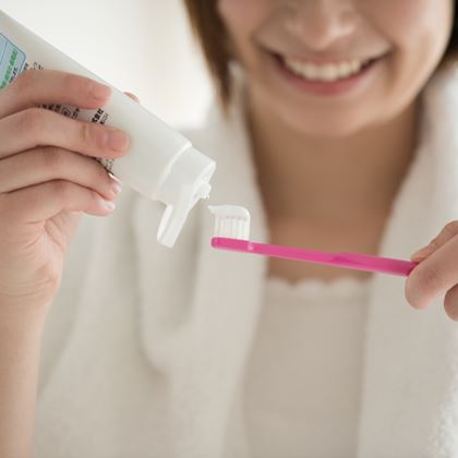 歯科衛生士が使ってる歯ブラシ 歯磨き粉は こだわりの磨き方を聞いてきた 価格 Comマガジン