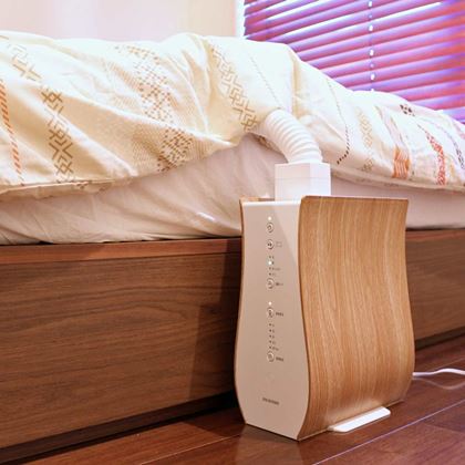 布団は重いほうがよく眠れる ってホント 寝比べると驚きの結果に 価格 Comマガジン