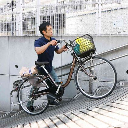 国内屈指の自転車ブランド「パナソニック」。 その工場では、熟練の 