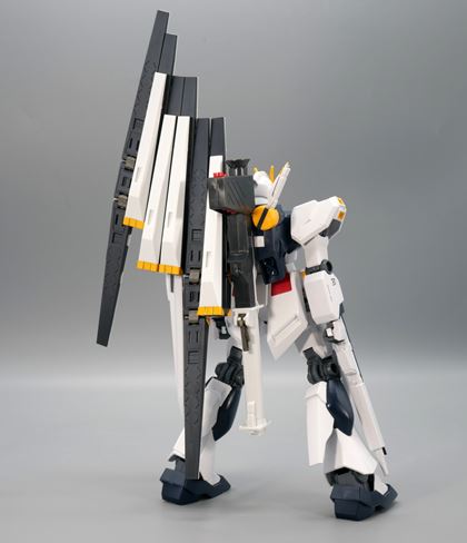 HGUCɕtj[EnCp[EoY[JAobNpbNɃ}Eg\ł