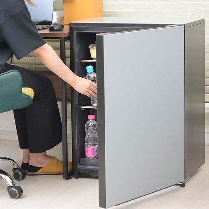 オフィスのセカンド冷蔵庫にもぴったり！家具のようなデザインの日立「Chiiil」は音も静かで使いやすい