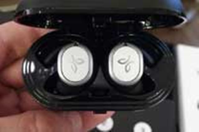 【定価の7割引】jaybird JBD-RUN-001WH 定価の7割引】jaybird JBD-RUN-001WH