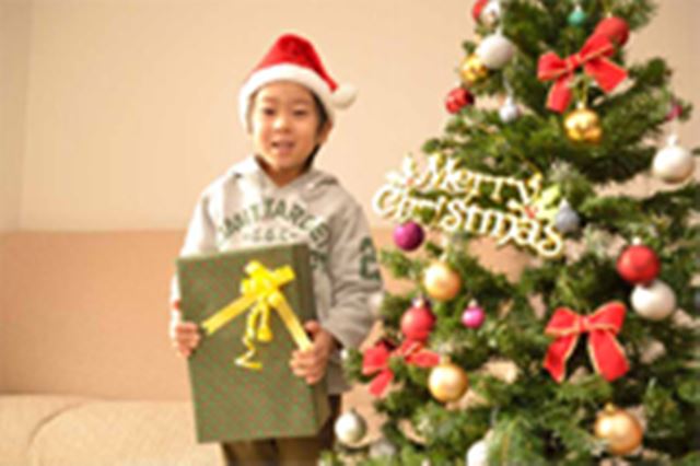 �����̎q���͉���~�������!? �ŐV�N���X�}�X������p�p�}�}�ɕ����Ă݂�