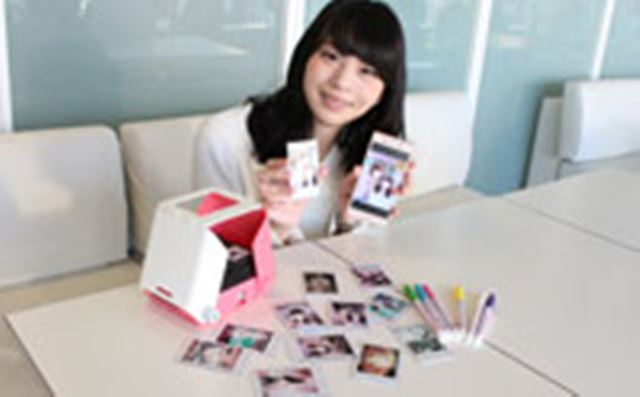 �X�}�z�̎ʐ^���`�F�L�ɂȂ�!? ���n���A�C�h�����u�v�����g�X�v�Ɋ����I