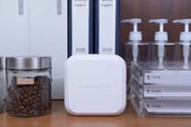 �X�}�z�ő��삷�郉�x�����C�^�[�u�s�[�^�b�` �L���[�u�v�ŁA�������Ǝ���������肨�����ɁI