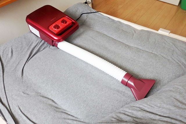 1万円以下の小型でマットレスなエスキュービズムの布団乾燥機が予想以上にデキる!!