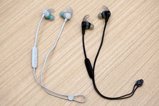 ランナー向けBluetoothイヤホン　TARAH JBD-TR-001SBG Amazon.com: Jaybird Tarah Bluetooth Wireless Sport
