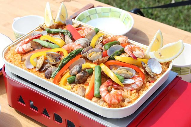 おしゃれキャンプの決定版!? ポップでかわいいカセットガス式ホットプレート「プチパン」