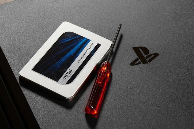 �uPS4 Pro�v��SSD�Ɋ������č�����������@��O�����I