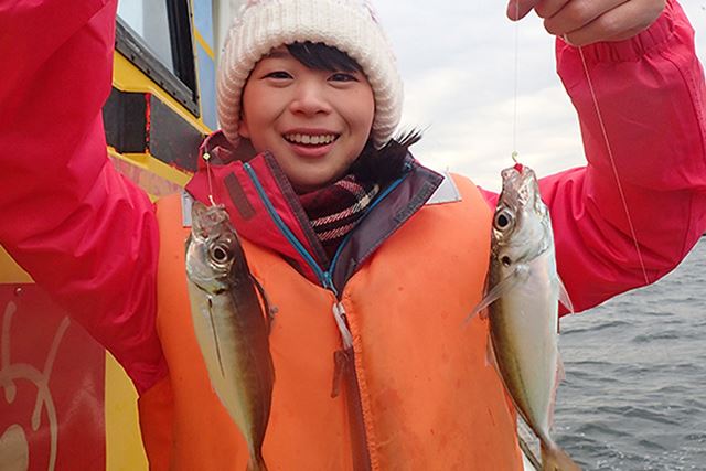 初めての「船釣り」入門! 持ち物は? 服装は? 初心者の釣りデビューに密着