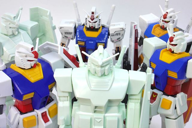激レア　HGUC 1/144 RX-78-2 ガンダム 等３体セット BANDAI HGUC 1/144 RX-78-2ガンダム 価格比較 - 価格.com