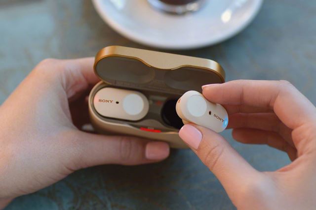 WH-1000XM3�̋Z�p�𓊓��I�\�j�[����m�C�L�����t�����S���C�����X�C���z���uWF-1000XM3�v�o��