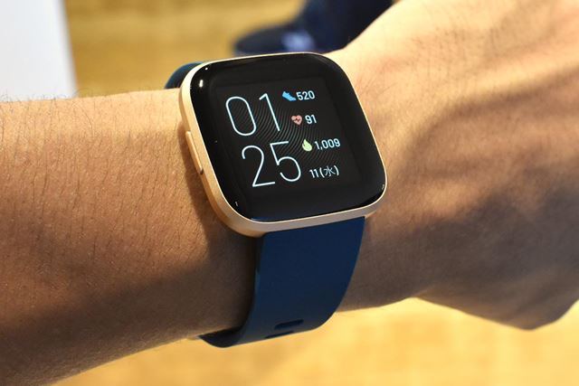 fitfit - Fitbit versa 2 【新品未開封】ミストグレー Fitbit Fitbit Versa 2 FB507GYSR-FRCJK [ストーン/ミストグレー