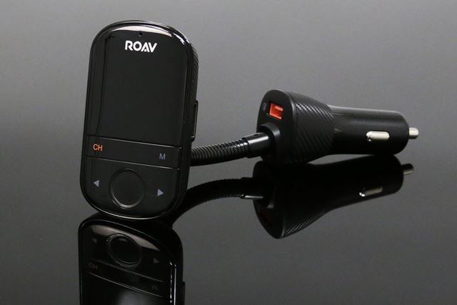���ԂŃX�}�z�̉��y�𒮂��Ȃ炱��I���@�\��Anker�uRoav FM Transmitter F3�v���r���[