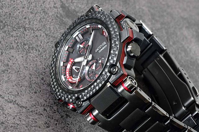 G-SHOCKの新「MT-G」はこだわり尽くし! 従来品との大きな違いは側面にあった
