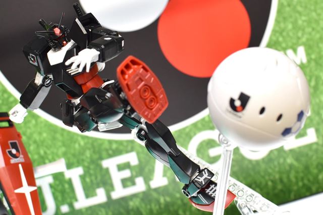 ガンダムが華麗にドリブル! Jリーグとのコラボガンプラ22種全部見せ