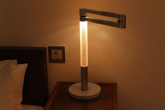 本日限定価格Dyson Lightcycle Morph CD06BB ダイソン 楽天市場】ダイソン Dyson Solarcycle Morph デスクライト