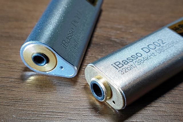 �C���z���W���b�N�̂Ȃ��X�}�z�Ƃ̑������Q�I iBasso Audio�̏��^USB�A�_�v�^�[�uDC01�v�uDC02�v