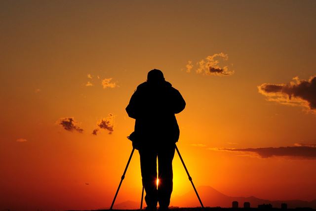 ����ǂ��Ȃ�H  �R���i�ЂŌ��k������J�����ƊE�̖���