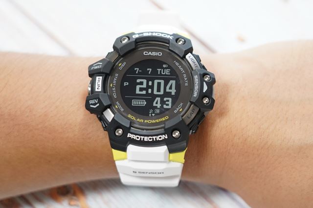 カシオ G-SHOCK ジー・スクワッド GBD-H1000-1JR 価格比較