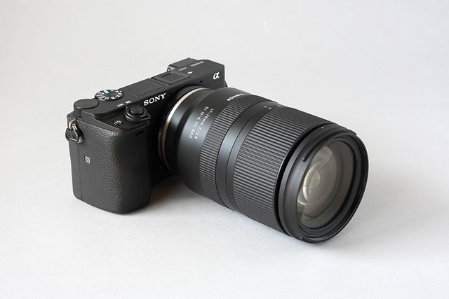 【セール中】TAMRON 17-70 mm F/2.8 レンズ　sony用 Amazon.co.jp: タムロン ズーム 17-70mm F/2.8 Di III-A VC RXD