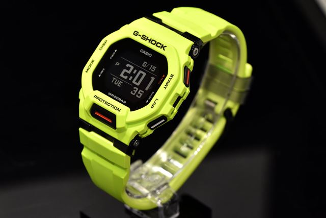 カシオ G-SHOCK ジー・スクワッド GBD-200-1JF 価格比較 - 価格.com