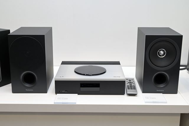 Technics�v���~�A���N���X�̃l�b�g���[�NCD���V�[�o�[�uSA-C600�v�ƃu�b�N�V�F���t�uSB-C600�v