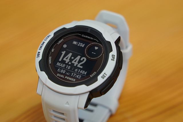 Garmin INSTINCT 2 DUAL PAWER ホワイト Instinct 2S Dual Power Surf Edition | スマートウォッチ