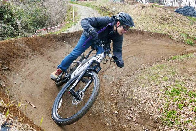 �I�t���[�h�ł̑��s���\���悭�ĕ��i�g�������₷���I �p�i�\�j�b�N��e-MTB�uXEALT M5�v�Ɏ���