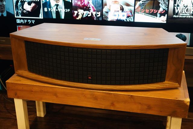 JBL�uL75ms�v�̓f�J���ċ���ȃT�E���h�����͂�Wi-Fi��HDMI�Ή��̑��@�\�X�s�[�J�[������