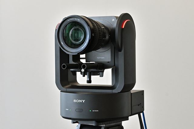 �\�j�[�A�p���E�`���g�Ή��̃��j�[�N�ȃV�l�}�J�����uFR7�v�𔭕\�I