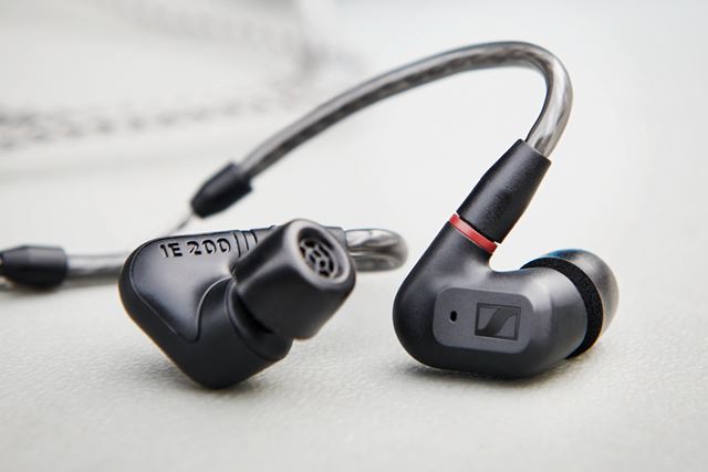 新製品】Sennheiser IE 200: 高忠実度スタジオモニター - audio