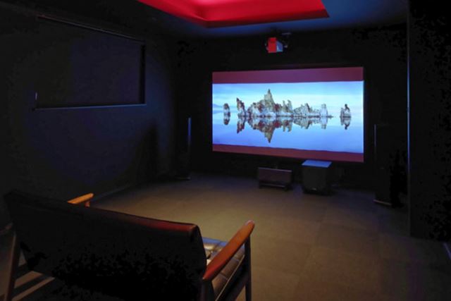 部屋と環境から考える、プロジェクター用スクリーン選び:実践編